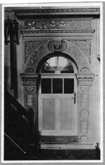 Lw&oacute;w, kości&oacute;ł Wszystkich Świętych, klasztor Benedyktynek, wnętrze, portal