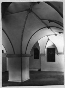 Lw&oacute;w, kości&oacute;ł Wszystkich Świętych, klasztor Benedyktynek, wnętrze