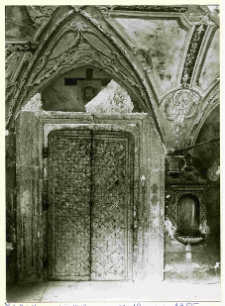 Lw&oacute;w, katedra Wniebowzięcia Najświętszej Marii Panny, katedra ormiańska, portal południowy w krużganku