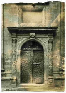 Lw&oacute;w, cerkiew Zaśnięcia Matki Bożej, kaplica Trzech Świętych, portal