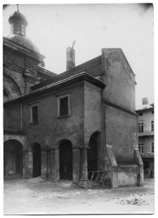 Lw&oacute;w, cerkiew Zaśnięcia Matki Bożej, kaplica Trzech Świętych, krużganki