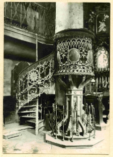 Lw&oacute;w, cerkiew Zaśnięcia Matki Bożej, kaplica Trzech Świętych, wnętrze, ambona