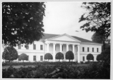 Bortkuszki, pałac Broel-Plater&oacute;w, widok od frontu