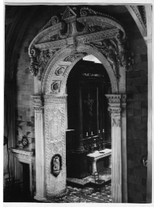 Brzeżany, zamek Sieniawskich, kości&oacute;ł zamkowy, wnętrze