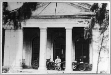 Chmielowa, dw&oacute;r, portyk