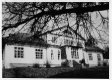 Chorobr&oacute;w, dw&oacute;r od frontu