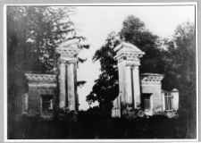 Czarna, pałac Rudnickich, brama wjazdowa