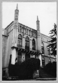 Czerniatyn, pałac, zachodni ryzalit z wejściem gł&oacute;wnym