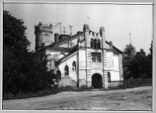 Czerwone, widok oficyny lewej