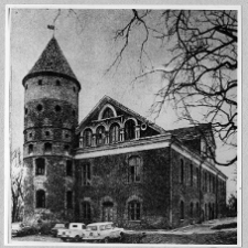 Czerwony Dw&oacute;r, zamek, widok od p&oacute;łnocy