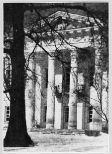 Dobośnia, pałac Bułhak&oacute;w, portyk boczny