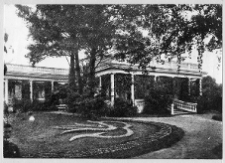 Dobośnia, pałac Bułhak&oacute;w, pawilony łazienek