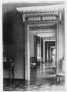 Dobośnia, pałac Bułhak&oacute;w, amfilada wnętrz