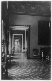 Dobośnia, pałac Bułhak&oacute;w, amfilada wnętrz