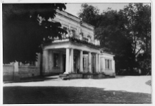 Dołhobycz&oacute;w, pałac Rastawieckich od podjazdu