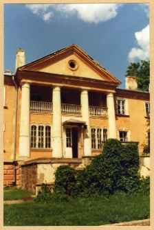Freda, pałac, portyk