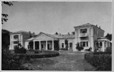 Gruszka, dw&oacute;r, elewacja frontowa