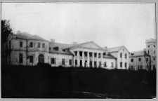 Harmaki, pałac od frontu