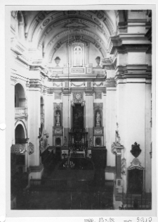 Łuck, katedra Świętych Apostoł&oacute;w Piotra i Pawła, wnętrze