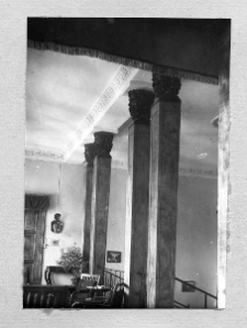 Ostrożec, pałac Lech&oacute;dowskich, wnętrza