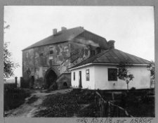Ostr&oacute;g, zabudowa