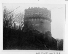 Ruiny zamku Ostrogskich, baszta