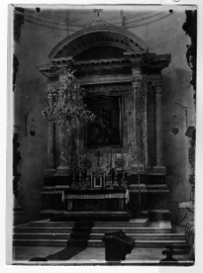 Ołyka, kolegiata Św. Tr&oacute;jcy, ołtarz gł&oacute;wny