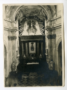 Tarnopol, kości&oacute;ł dominikan&oacute;w, ołtarz gł&oacute;wny