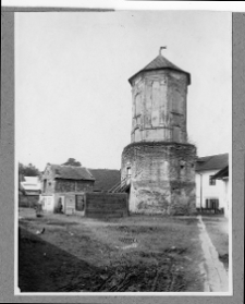 Tartak&oacute;w, baszta