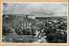 Trembowla, widok miasta z ruinami zamku