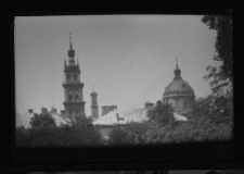 Lw&oacute;w, widok z lotu ptaka na cerkiew Wołoską i kości&oacute;ł Dominikan&oacute;w