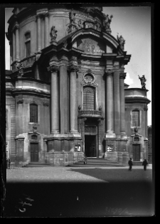 Lw&oacute;w, fasada kościoła Dominikan&oacute;w