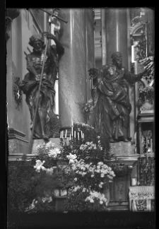 Lw&oacute;w, kości&oacute;ł Dominikan&oacute;w, dekoracja rzeźbiarska we wnętrzu