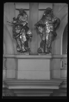 Lw&oacute;w, kości&oacute;ł Dominikan&oacute;w, dekoracja rzeźbiarska we wnętrzu