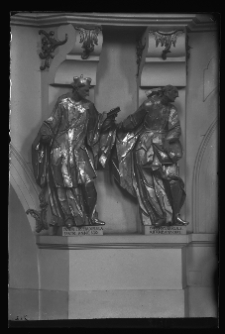 Lw&oacute;w, kości&oacute;ł Dominikan&oacute;w, dekoracja rzeźbiarska we wnętrzu