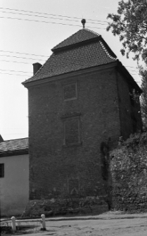 Ż&oacute;łkiew, zamek, baszta