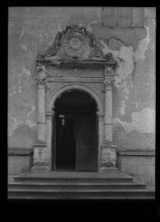 Złocz&oacute;w, zamek, detal architektoniczny