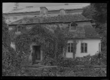 Złocz&oacute;w, dworek