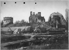 Ostr&oacute;g, zamek