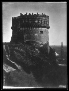 Ostr&oacute;g, zamek