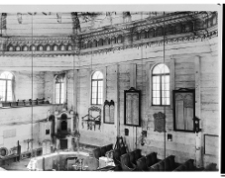 K&oacute;rnik, synagoga, wnętrze, widok na ściany p&oacute;łnocną i zachodnią.