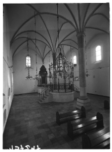 Krak&oacute;w, synagoga Stara, wnętrze Sali Wysokiej.