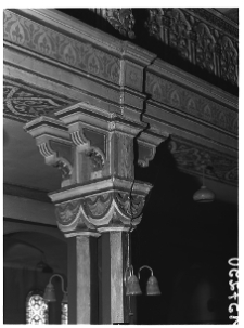 Kraków, synagoga Tempel, wnętrze, kapitel podtrzymujący galerię dla kobiet.