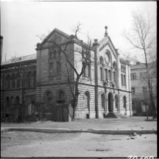 Warszawa, synagoga Małżeństwa Nożyków (ul. Grzybowska 7), widok na elewację boczną i fasadę.