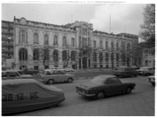 Warszawa, Gmach Domu bankowego Wilhelma Landaua (ul. Senatorska 42), elewacja frontowa.