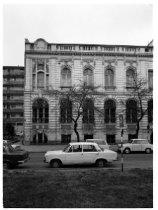 Warszawa, Gmach Domu bankowego Wilhelma Landaua (ul. Senatorska 42), elewacja frontowa, fragment.