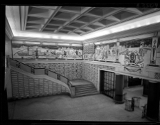Gdańsk, kKino „Leningrad” przy ul. Długiej 57. Wnętrze – hol z panoramą miasta (wyk. Jacek Żuławski)